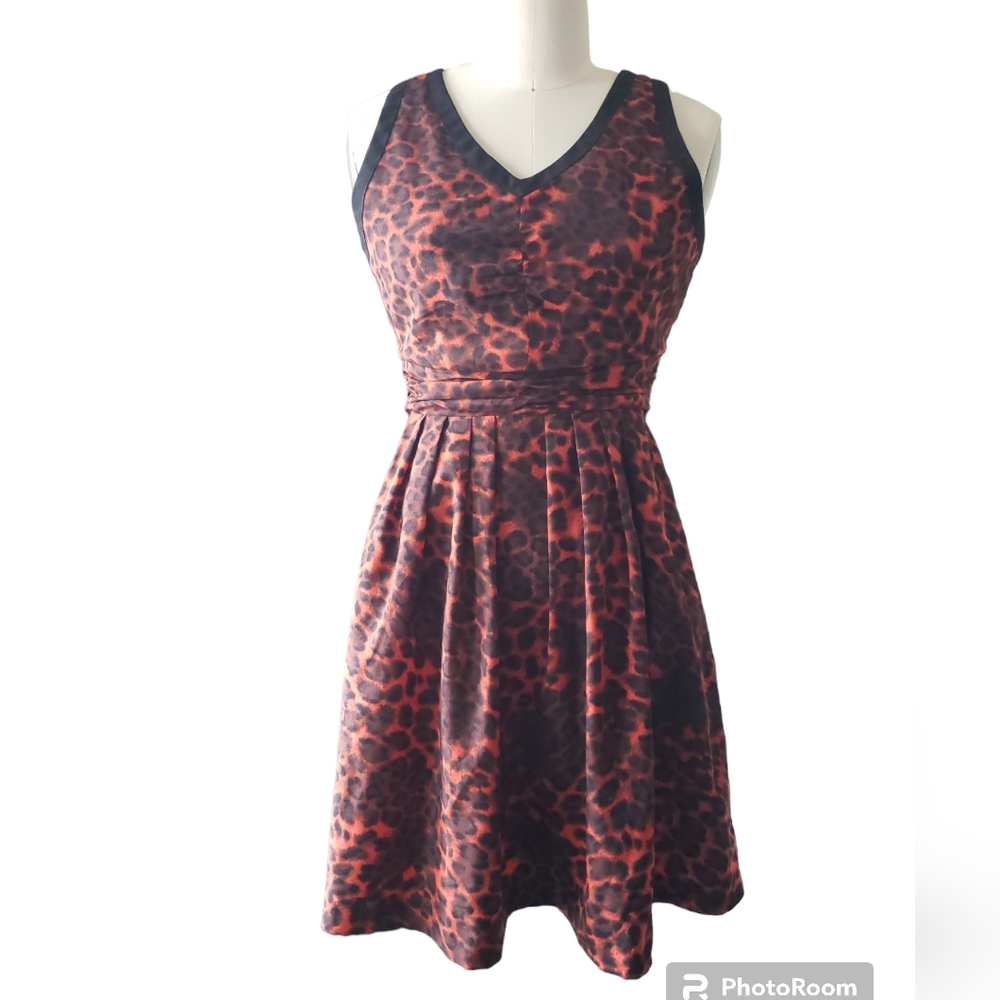 BB Dakota Sleeveless Dress